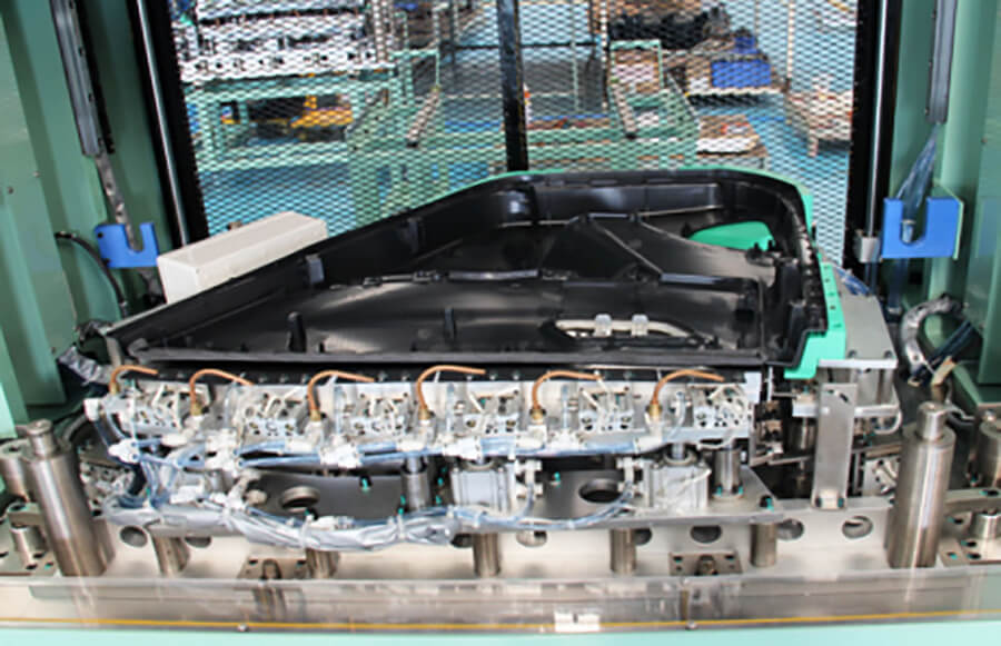 汽車內(nèi)飾軟門板包邊機(jī)