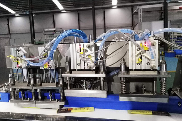 藥品自動(dòng)包裝機(jī)