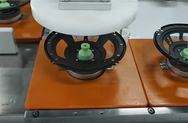 汽車喇叭組裝流水線