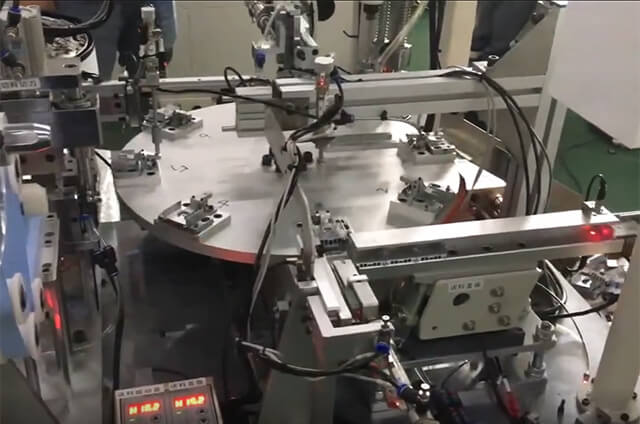 自動(dòng)鎖螺絲機(jī)定制