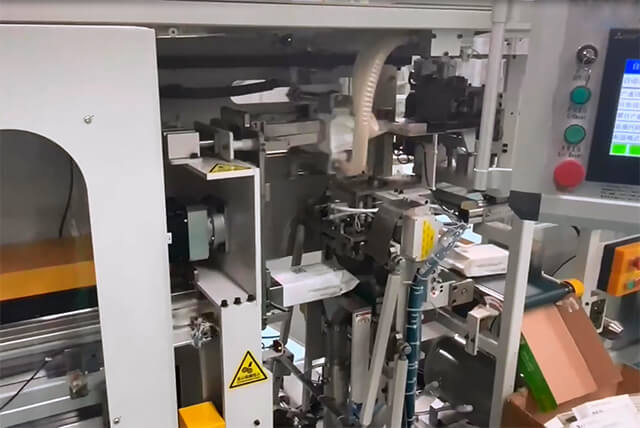 做衛(wèi)生紙機(jī)器