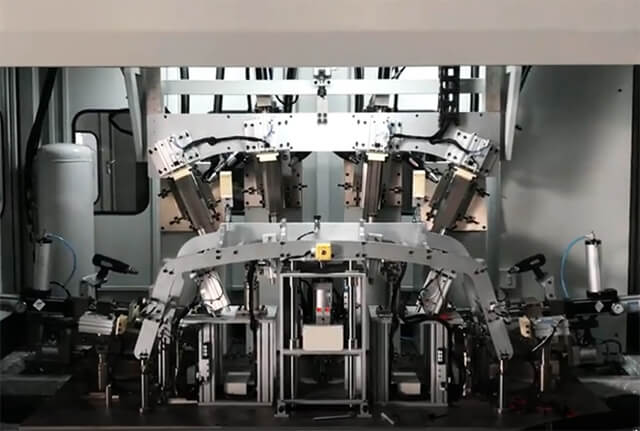 汽車(chē)門(mén)板超聲波焊接機(jī)