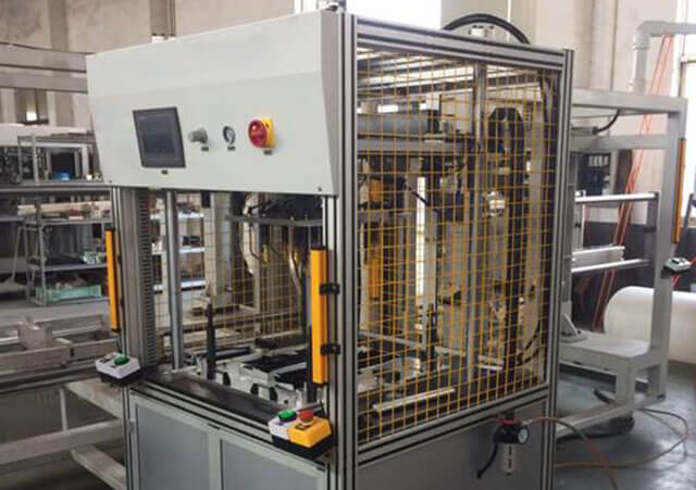 汽車零件鉚接機