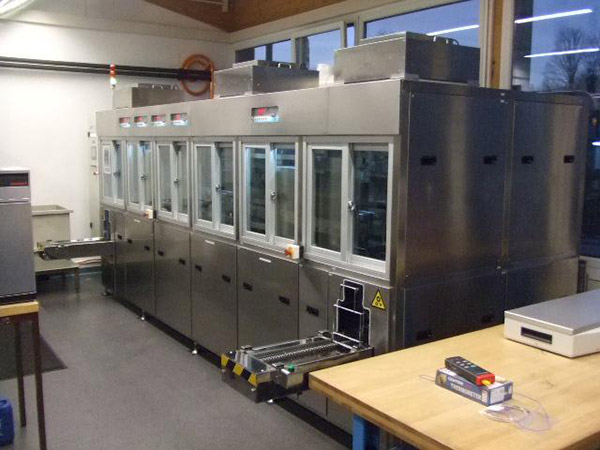 汽車配件超聲波清洗機(jī)