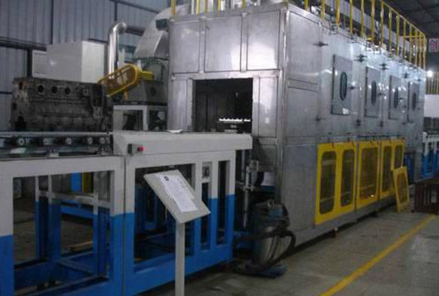 發(fā)動(dòng)機(jī)缸體噴淋清洗機(jī)