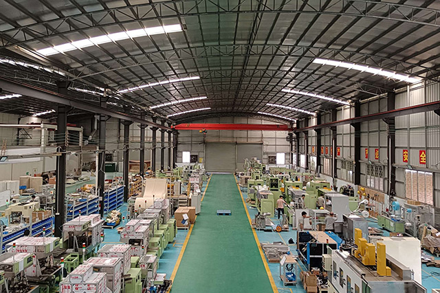 汽車(chē)零部件噴淋清洗機(jī)