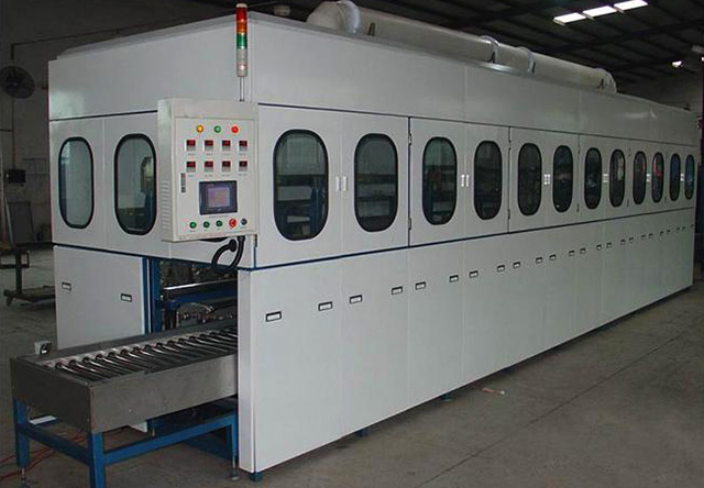 汽車零部件噴淋清洗設(shè)備