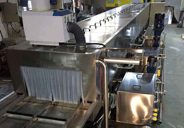 汽車零部件通過式清洗機