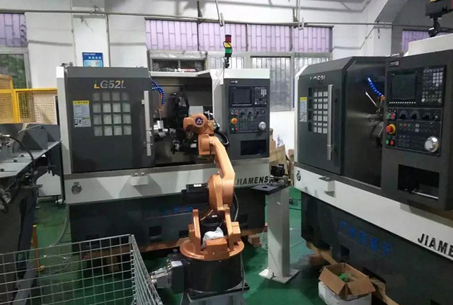 軸類(lèi)加工機(jī)器人自動(dòng)上下料