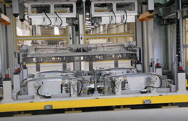 汽車扶手自動包覆設(shè)備