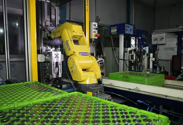 汽車氣門加工自動上下料