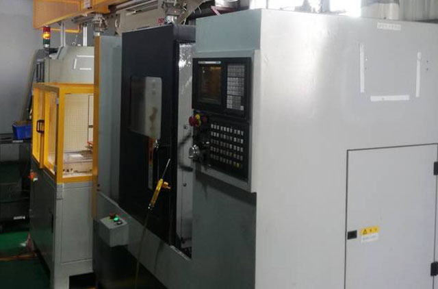 汽車球頭上下料機(jī)械手