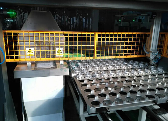 壓鑄件超聲波清洗機